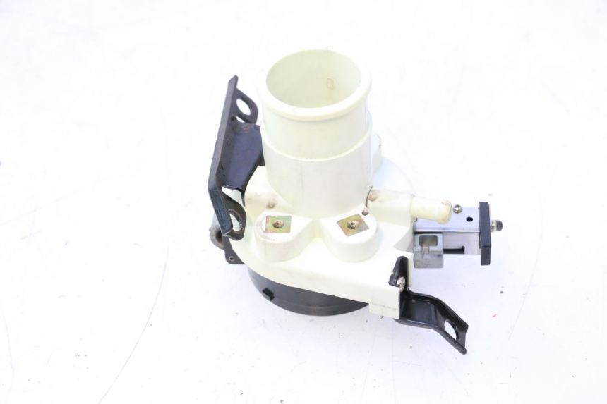 photo de FUEL TANK CAP KYMCO MOVIE S 125 (2009 - 2018) - Technical close-up