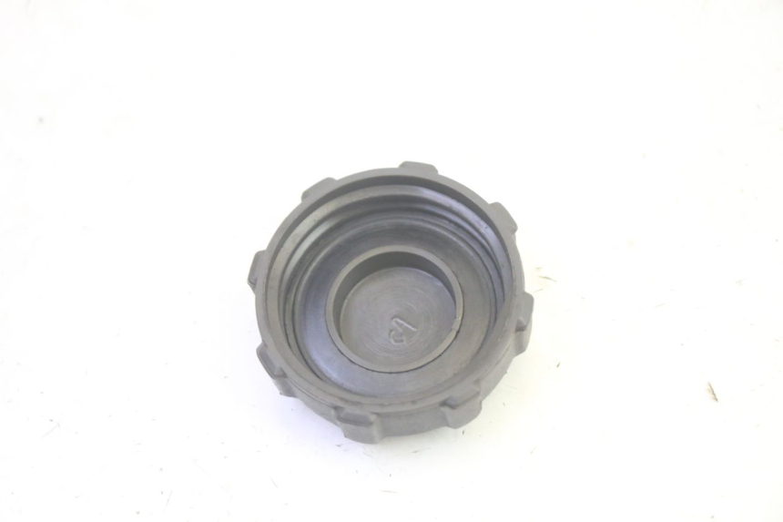 photo de FUEL TANK CAP PIAGGIO MP3 LT 400 (2007 - 2012) - Zoom on usage condition