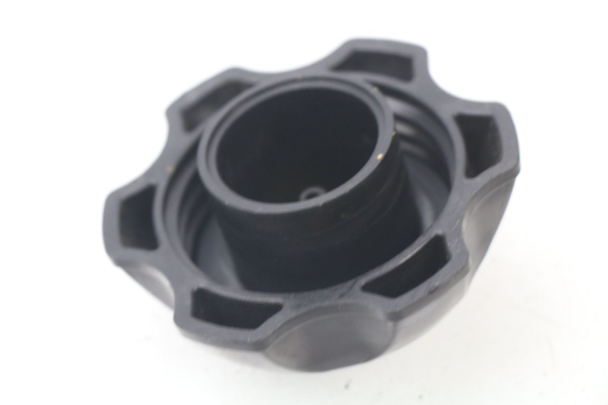 photo de FUEL TANK CAP ASIAWING NC ENDURO 250 (2015 - 2021) - Zoom on usage condition
