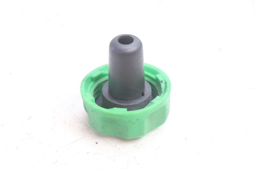 photo de FUEL TANK CAP YAMAHA NEO'S NEOS 2T 50 (1998 - 2007) - Zoom on usage condition