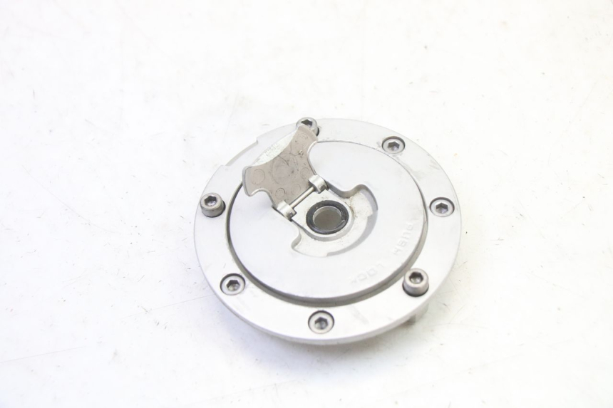 photo de FUEL TANK CAP HONDA NTV DEAUVILLE 650 (2001 - 2006) - Zoom on usage condition