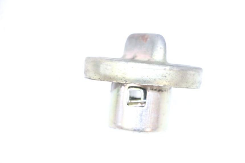 photo de FUEL TANK CAP JM MOTORS OLDIES GT 4T 50 (2018 - 2025) - Zoom on usage condition