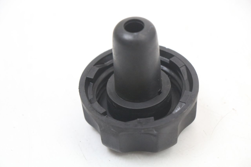 photo de FUEL TANK CAP MBK OVETTO ONE 2T 50 (2013 - 2017) - Alternative perspective