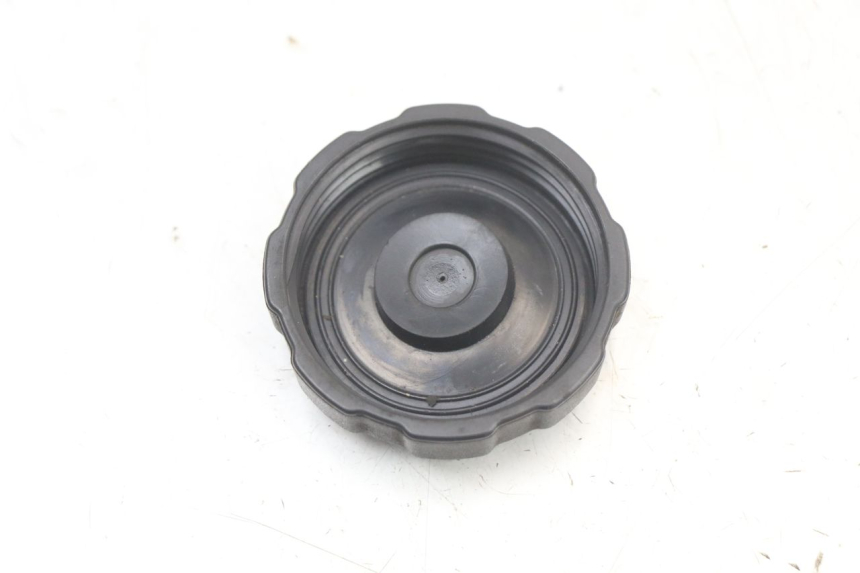 photo de FUEL TANK CAP PEUGEOT LUDIX 50 (2005 - 2007) - Zoom on usage condition