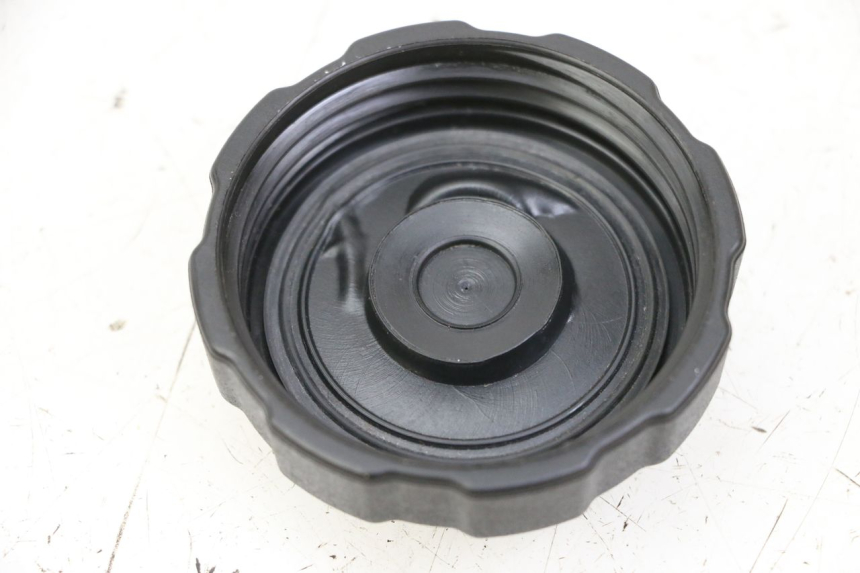 photo de FUEL TANK CAP PEUGEOT TREKKER TKR 50 (2005 - 2014) - Zoom on usage condition