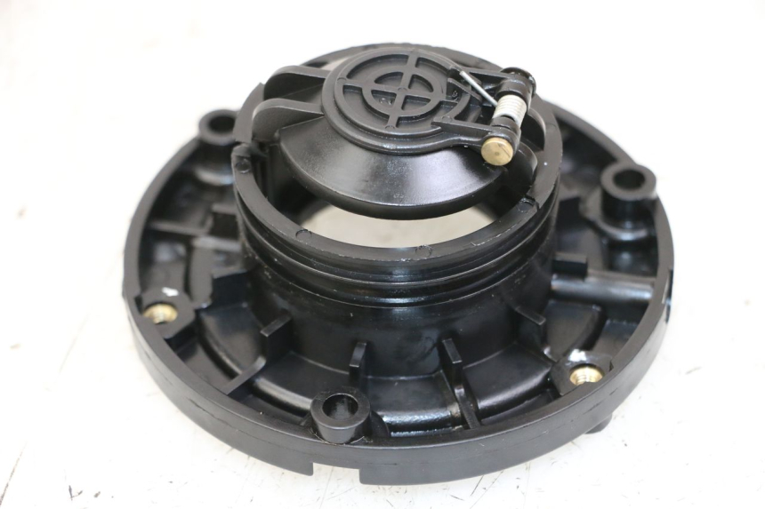 photo de FUEL TANK CAP PIAGGIO NRG POWER PUREJET 50 (2018 - 2021) - Zoom on usage condition