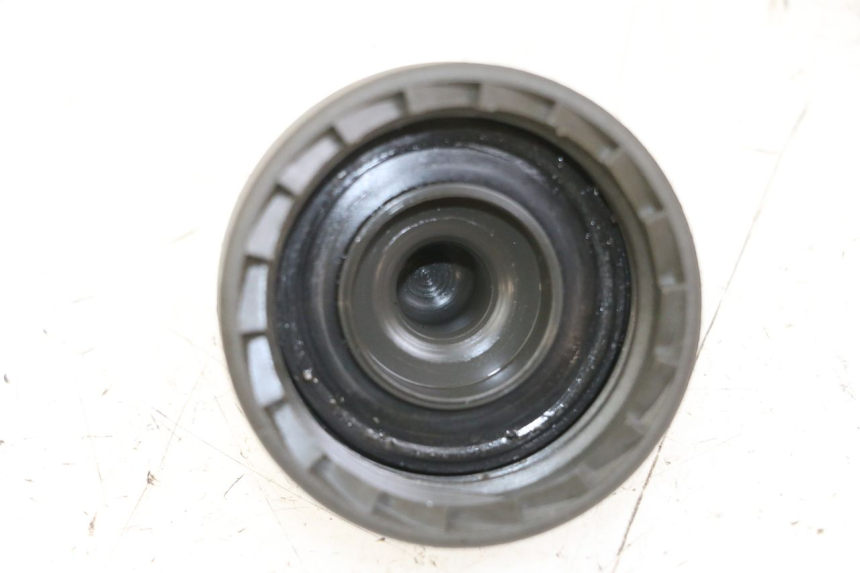 photo de FUEL TANK CAP GILERA RUNNER LC 50 (1997 - 1998) - Zoom on usage condition