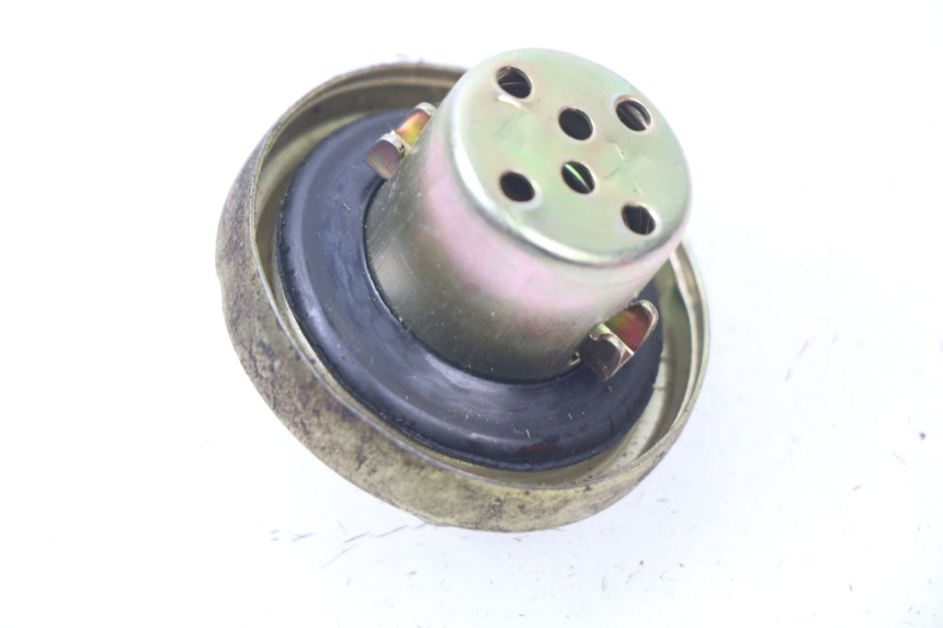 photo de FUEL TANK CAP JM MOTORS SANTANA 50 (2014 - 2023) - Zoom on usage condition