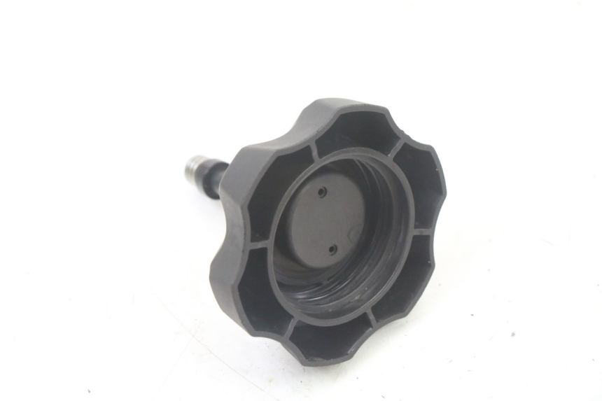 photo de FUEL TANK CAP SMALL MX THUNDER 250 - Zoom on usage condition