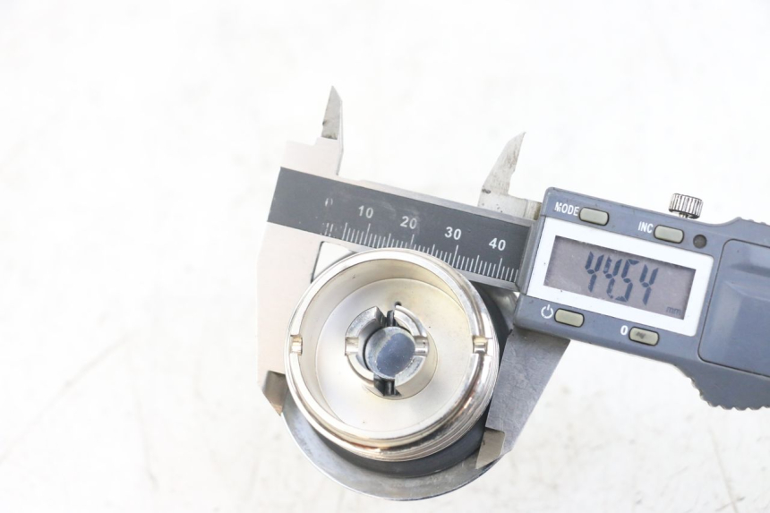 photo de FUEL TANK CAP HARLEY DAVIDSON SPORTSTER XL CUSTOM 1200 (2003 - 2004) - Markings and original references