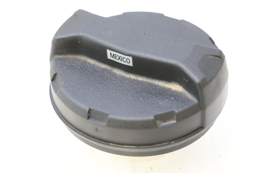 photo de FUEL TANK CAP CAN-AM SPYDER RS 1000 (2008 - 2012) - Main view