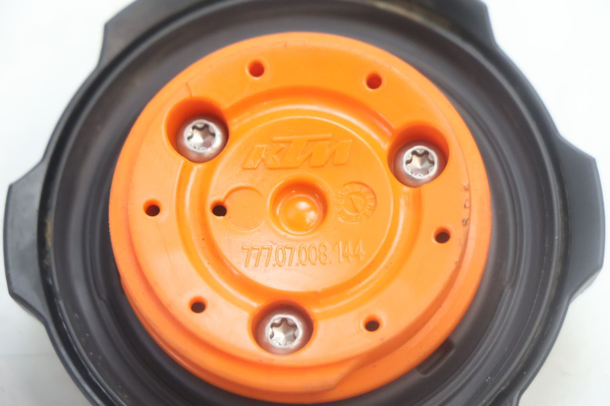 photo de FUEL TANK CAP KTM SX 85 (2018 - 2024) - Alternative perspective