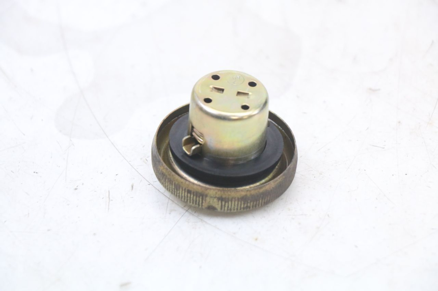 photo de FUEL TANK CAP SYM ORBIT 2 4T 50 (2008 - 2017) - Zoom on usage condition