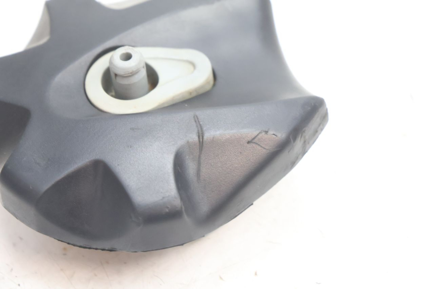 photo de FUEL TANK CAP HUSABERG TE 250 (2011 - 2014) - Zoom on usage condition