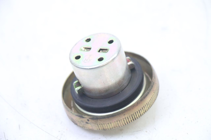photo de FUEL TANK CAP PEUGEOT TWEET 4T 50 (2018 - 2022) - Zoom on usage condition