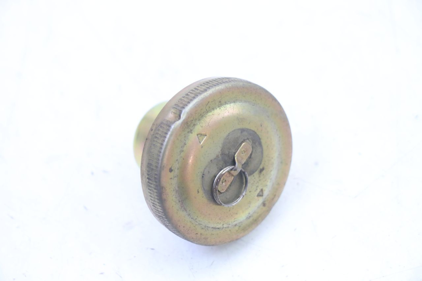 photo de FUEL TANK CAP PEUGEOT TWEET 4T 50 (2014 - 2019) - Zoom on usage condition
