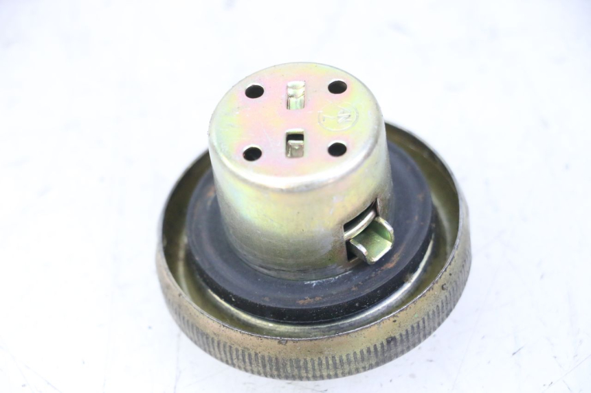 photo de FUEL TANK CAP PEUGEOT TWEET PRO CARGO 50 (2018 - 2022) - Main view