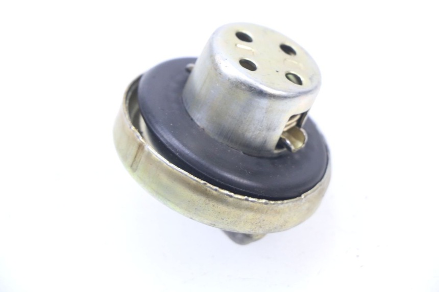 photo de FUEL TANK CAP RAZZO VENICE 50 (2009 - 2014) - Zoom on usage condition
