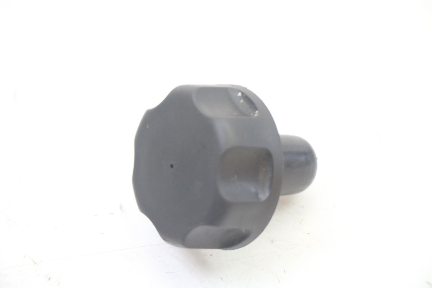 photo de FUEL TANK CAP YAMAHA WHY 50 (1998 - 2000) - Component detail