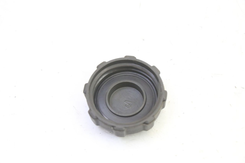 photo de FUEL TANK CAP PIAGGIO X9 EVOLUTION 125 (2003 - 2007) - Zoom on usage condition