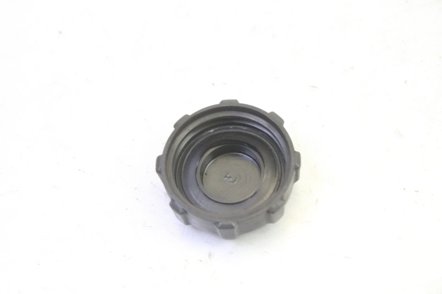 photo de FUEL TANK CAP PIAGGIO XEVO - X EVO 125 (2007 - 2017) - Zoom on usage condition