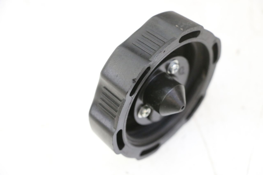 photo de FUEL TANK CAP YAMAHA YZ 85 (2022 - 2025) - Zoom on usage condition