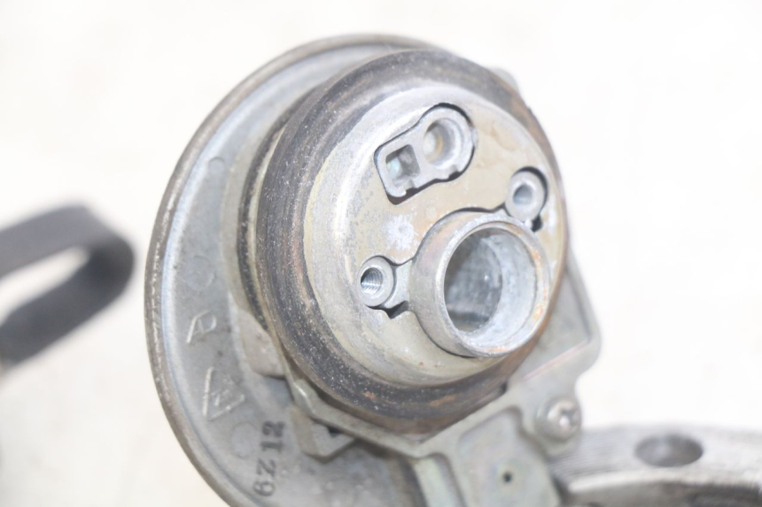 photo de FUEL TANK CAP YAMAHA YZF R1 1000 (2007 - 2008) - Zoom on usage condition