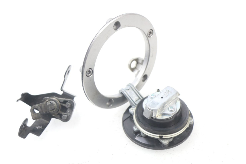 photo de FUEL TANK CAP KAWASAKI Z ABS 750 (2007 - 2013) - Zoom on usage condition