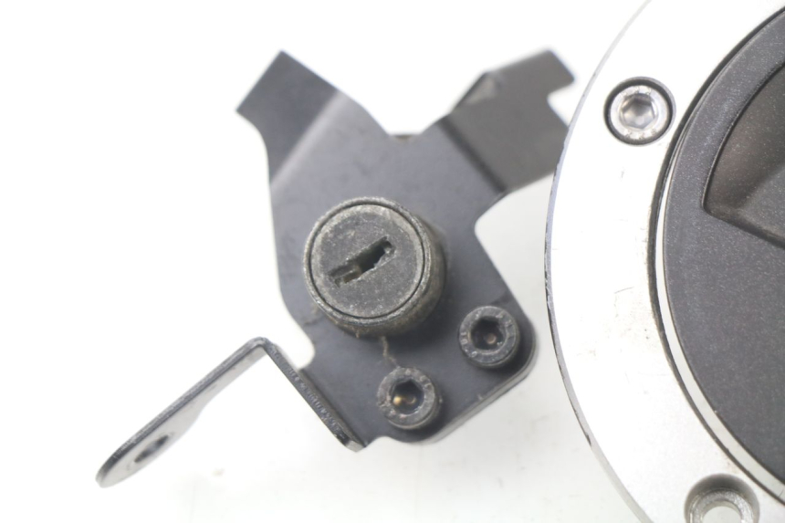 photo de FUEL TANK CAP KAWASAKI Z ABS 750 (2007 - 2013) - Markings and original references