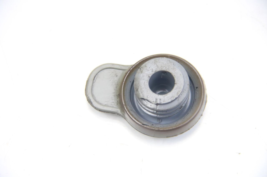 photo de OIL TANK CAP MBK BOOSTER NEXT GENERATION 50 (2004 - 2007) - Zoom on usage condition