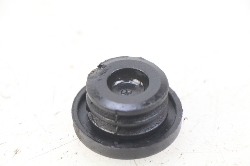 photo de OIL TANK CAP SUZUKI CP 80 (1985 - 1996) - Component detail