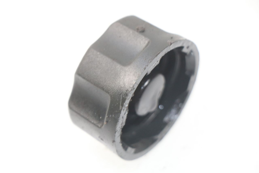 photo de OIL TANK CAP PEUGEOT LUDIX 50 (2008 - 2017) - Zoom on usage condition