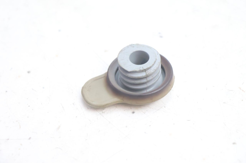 photo de OIL TANK CAP MBK MACH G AC 50 (2002 - 2014) - Zoom on usage condition
