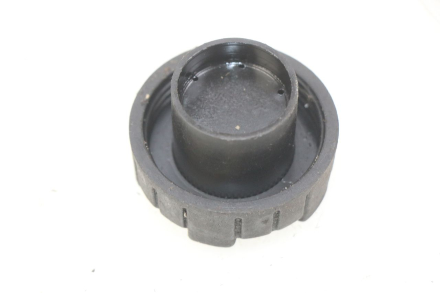 photo de OIL TANK CAP RIEJU MRT 50 (2009 - 2017) - Component detail