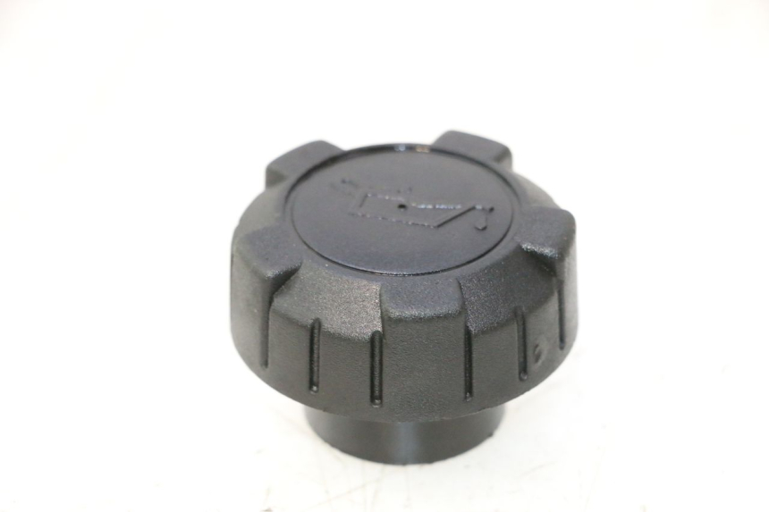 photo de OIL TANK CAP RIEJU MRT PRO SUPERMOTARD 50 (2007 - 2018) - Zoom on usage condition