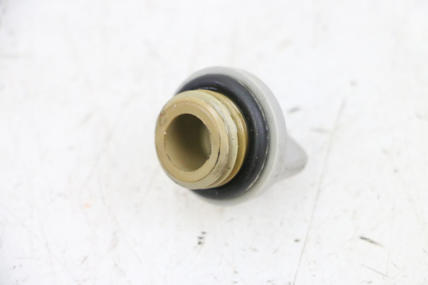 photo de OIL TANK CAP DAELIM S1 125 (2007 - 2016) - Component detail