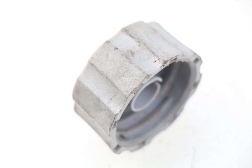 photo de OIL TANK CAP HONDA SJ BALI 50 (1996 - 1999) - Zoom on usage condition