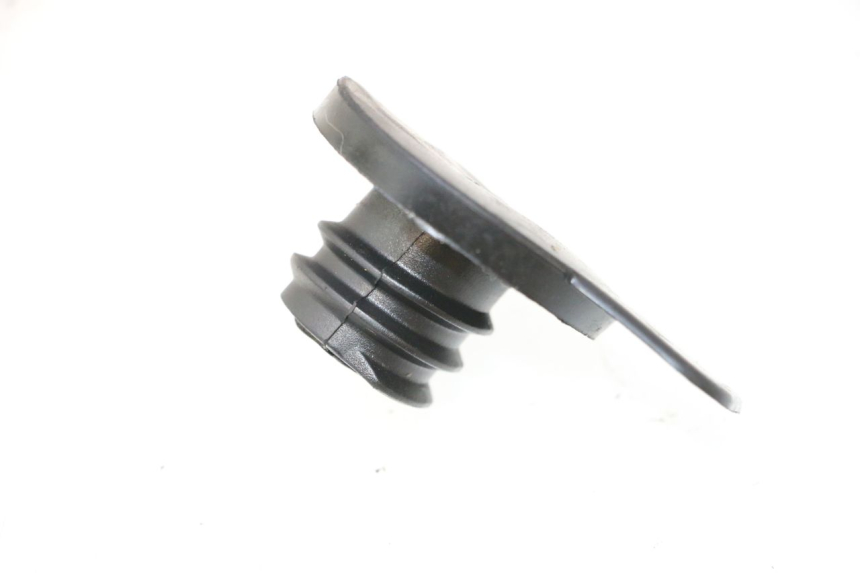 photo de OIL TANK CAP RIDE SLASH 2T 50 (2012 - 2014) - Zoom on usage condition