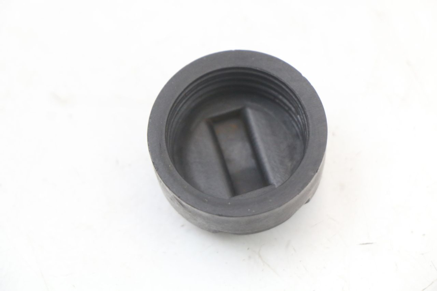 photo de OIL TANK CAP KEEWAY TX 50 (2008 - 2015) - Zoom on usage condition