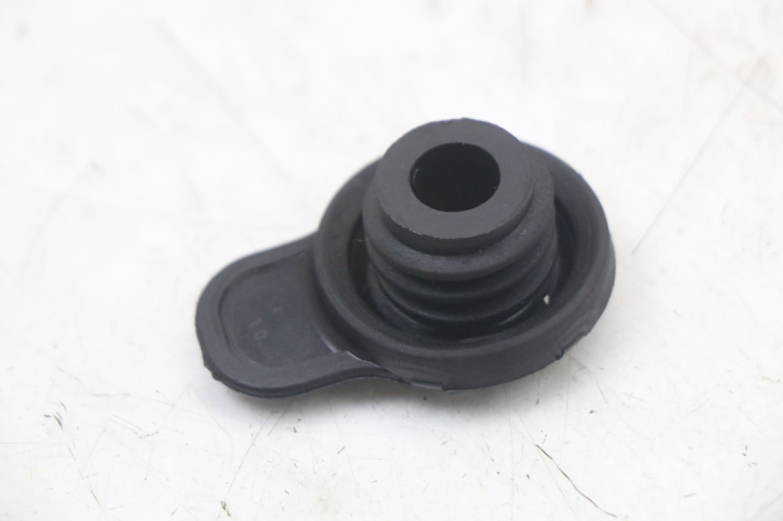 photo de OIL TANK CAP YAMAHA BW'S NG NEXT GENERATION 50 (1996 - 2003) - Zoom on usage condition