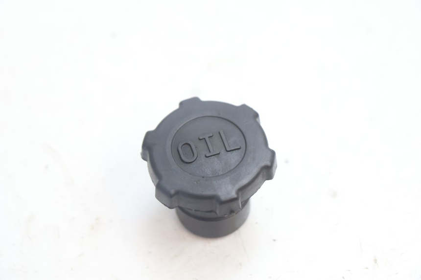 photo de OIL TANK CAP PIAGGIO ZIP 2T 50 (2009 - 2019) - Main view
