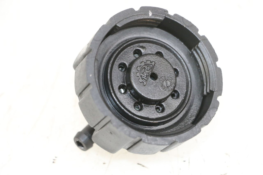 photo de EXPANSION BOTTLE CAP ADIVA AD3 300 (2014 - 2020) - Zoom on usage condition