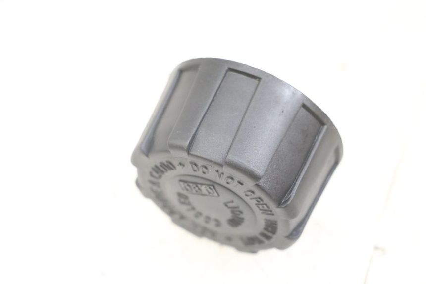 photo de EXPANSION TANK CAP YAMAHA AEROX 2T 50 (2013 - 2017) - Zoom on usage condition