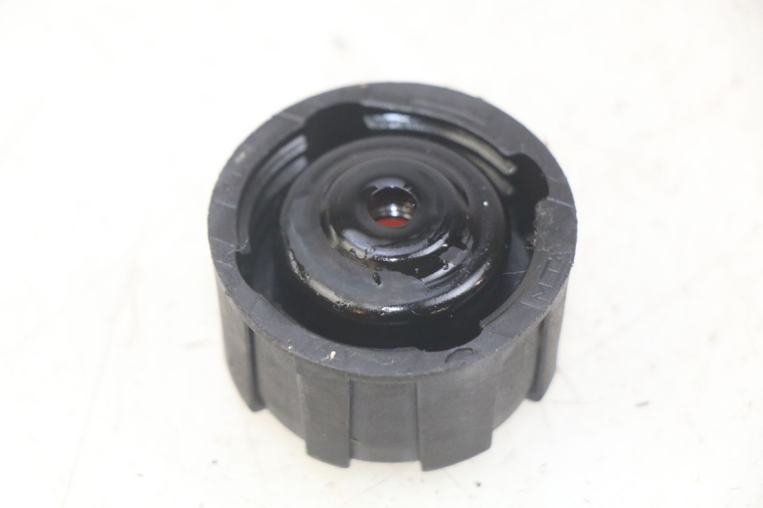photo de EXPANSION TANK CAP APRILIA ATLANTIC 125 (2003 - 2009) - Zoom on usage condition