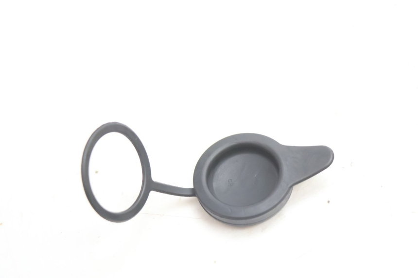 photo de EXPANSION BOTTLE CAP HONDA CB F HORNET 600 (2005 - 2006) - Zoom on usage condition