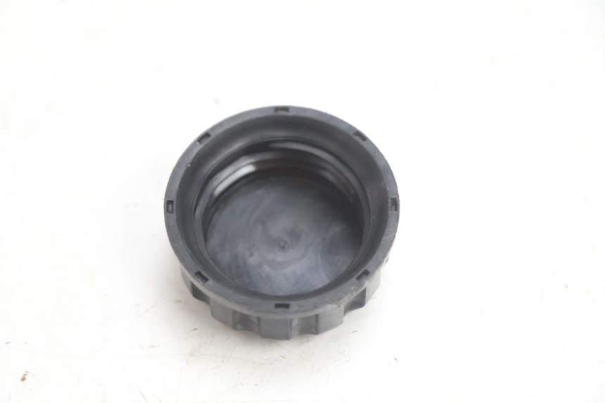 photo de EXPANSION BOTTLE CAP KAWASAKI ER-6 ER6 N 650 (2005 - 2009) - Zoom on usage condition