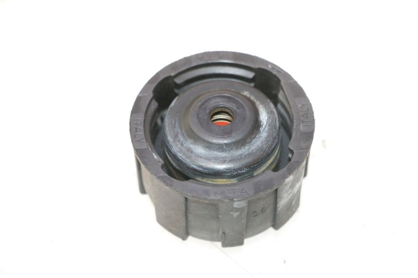 photo de EXPANSION TANK CAP GILERA GP 800 (2007 - 2013) - Component detail