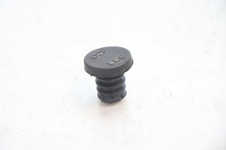photo de EXPANSION BOTTLE CAP SUZUKI GSR 600 (2005 - 2012) - Main view
