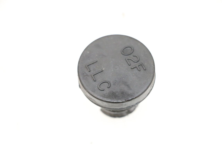 photo de EXPANSION BOTTLE CAP SUZUKI GSXR GSX-R 1000 (2003 - 2004) - Zoom on usage condition