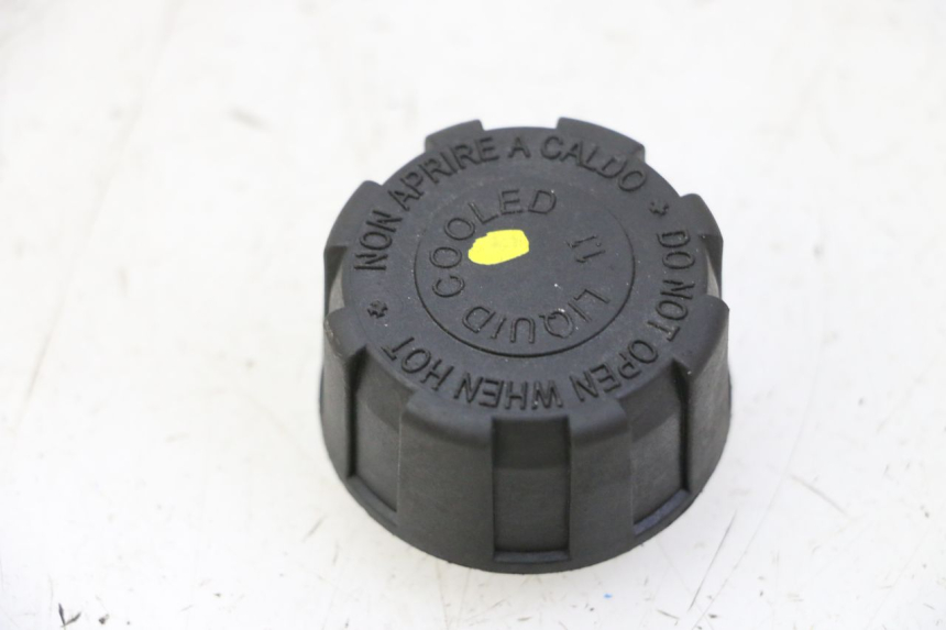 photo de EXPANSION BOTTLE CAP PIAGGIO MP3 HPE 310 (2024 - 2025) - Main view